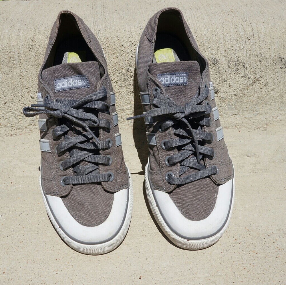ADIDAS - Picture 8 of 8